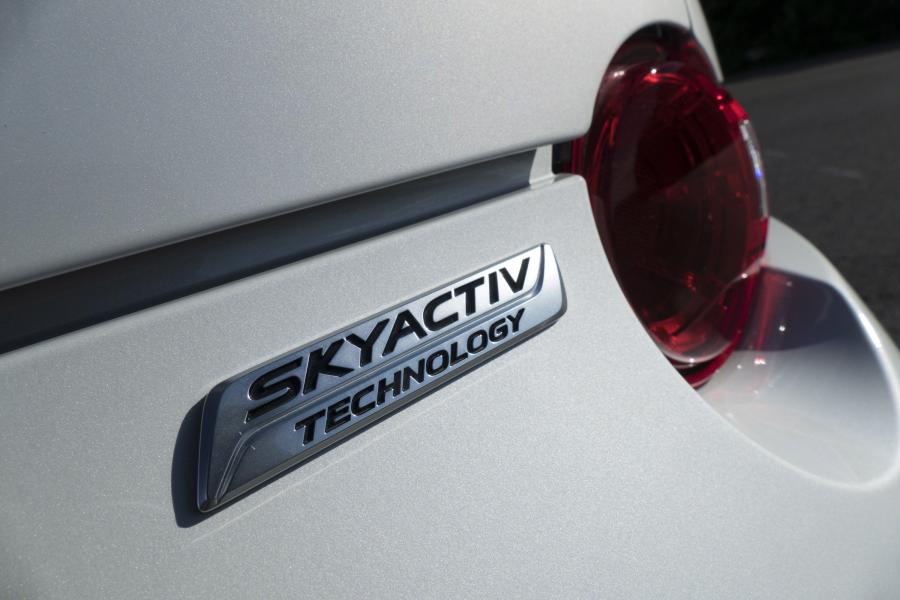  Mazda MX-5 Sport Recaro Limited Edition 2015 года  (фото 14 из 23)